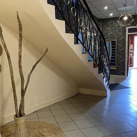 Hotel Aux Vendanges De Bourgogne Парай-ле-Мониал Екстериор снимка