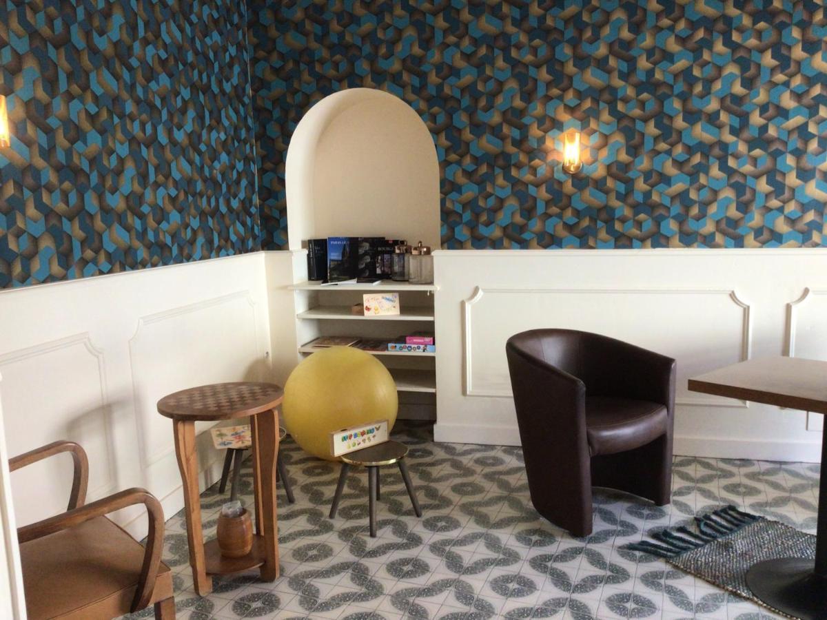Hotel Aux Vendanges De Bourgogne Парай-ле-Мониал Екстериор снимка