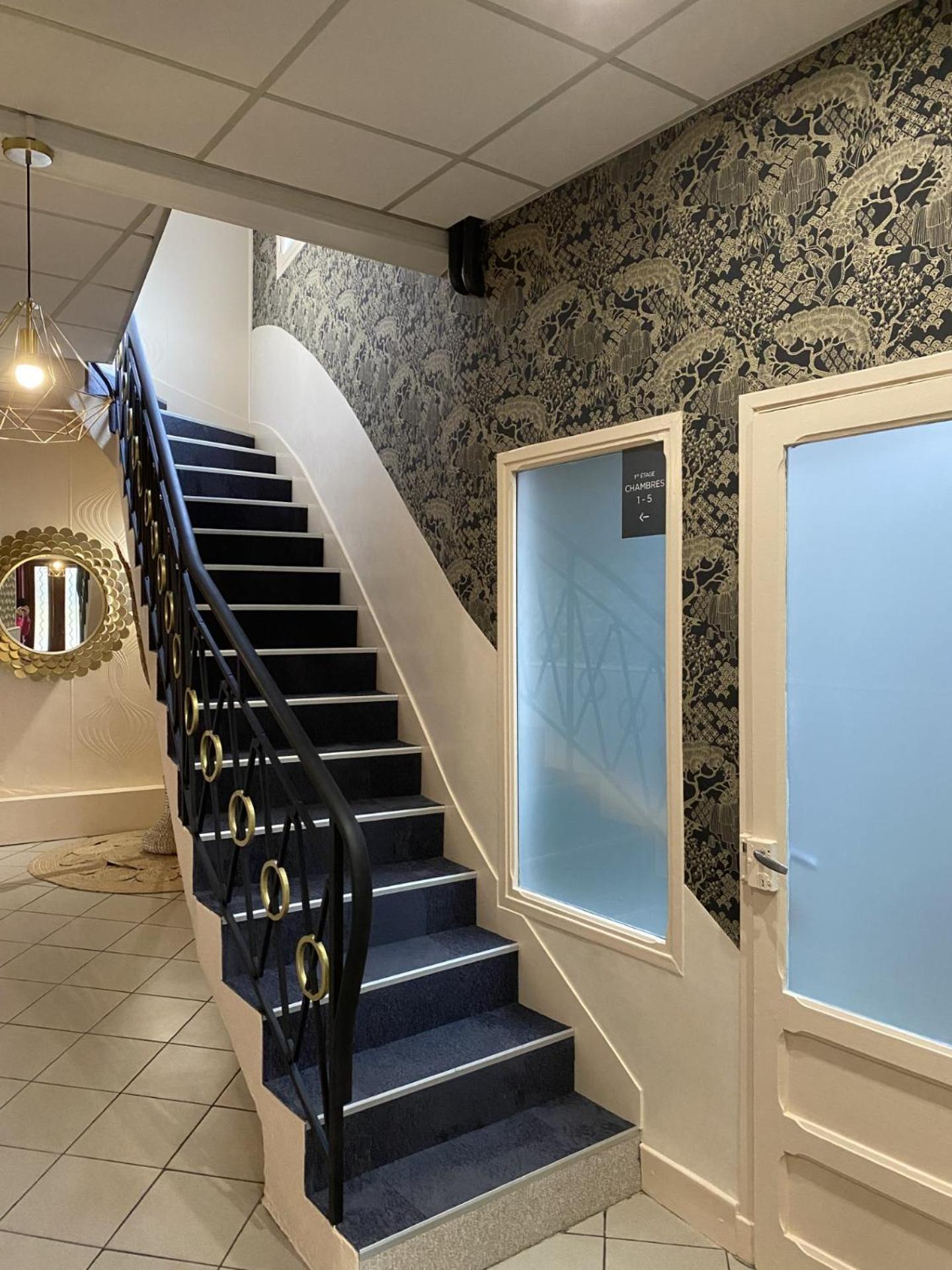 Hotel Aux Vendanges De Bourgogne Парай-ле-Мониал Екстериор снимка
