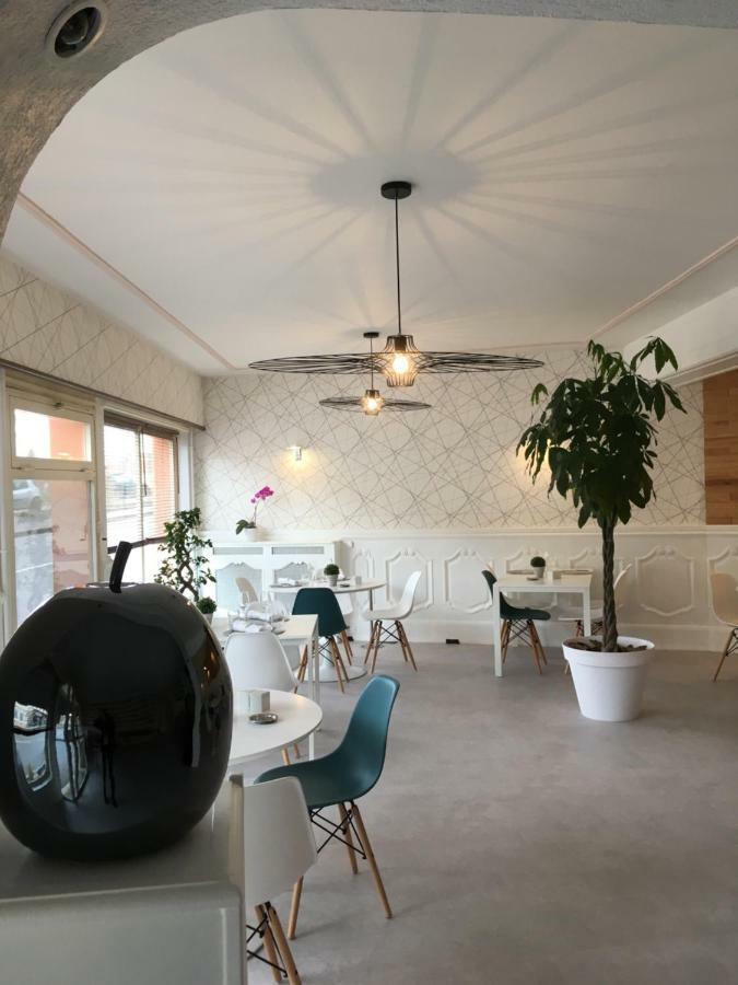 Hotel Aux Vendanges De Bourgogne Парай-ле-Мониал Екстериор снимка